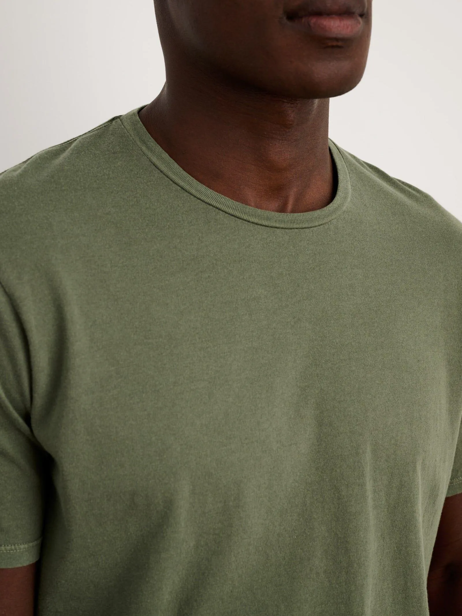 Alex Mill - Lightweight Mercer Tee in Olive