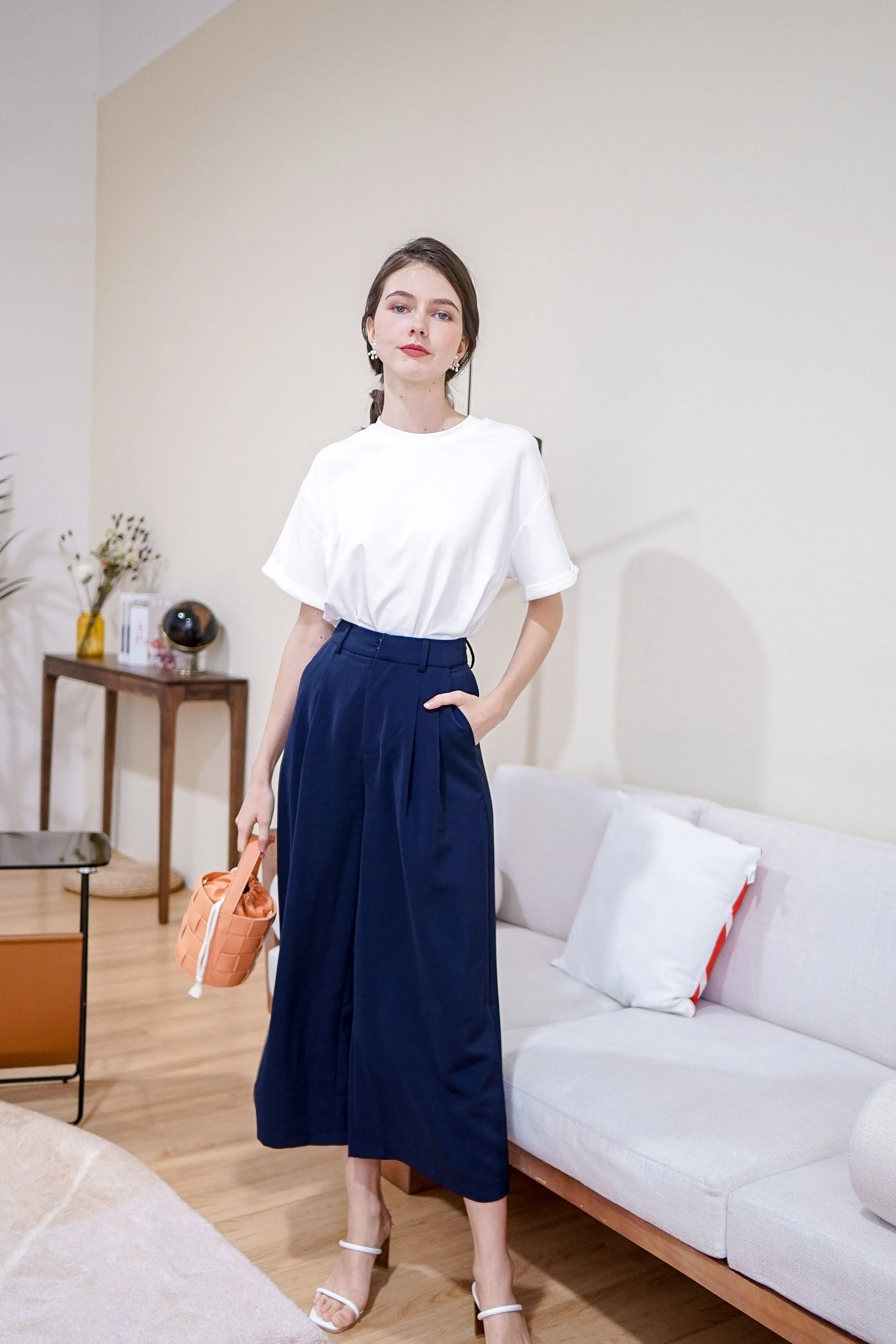 ALVIE WIDE-LEGGED PANTS IN NAVY