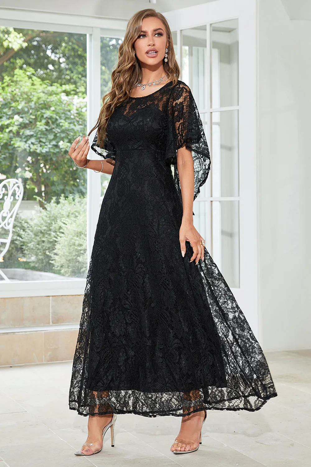 Black Lace A-line Round Neck Short Sleeves Mother of Bride Dress