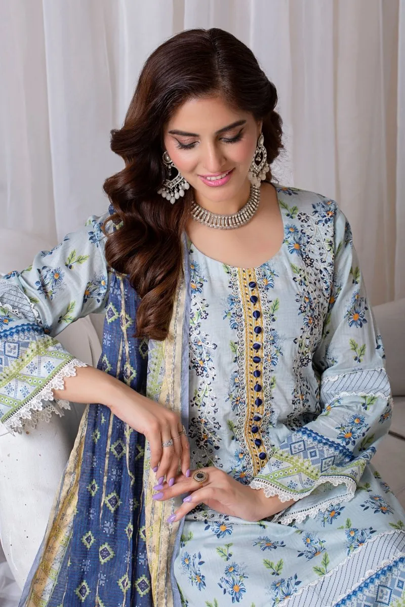 Munira Lawn 3 Piece Pakistani Suit MUN571